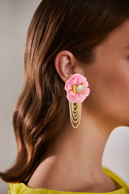Enchanting Floral Earrings with Swag Model