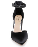 Black | Tinsley Pointed Toe Block Heel Pumps